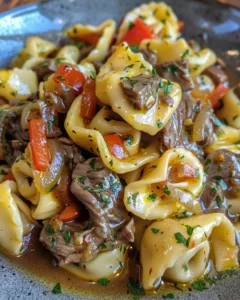 Tortellini mit Cheesesteak in cremiger Provolone-Soße