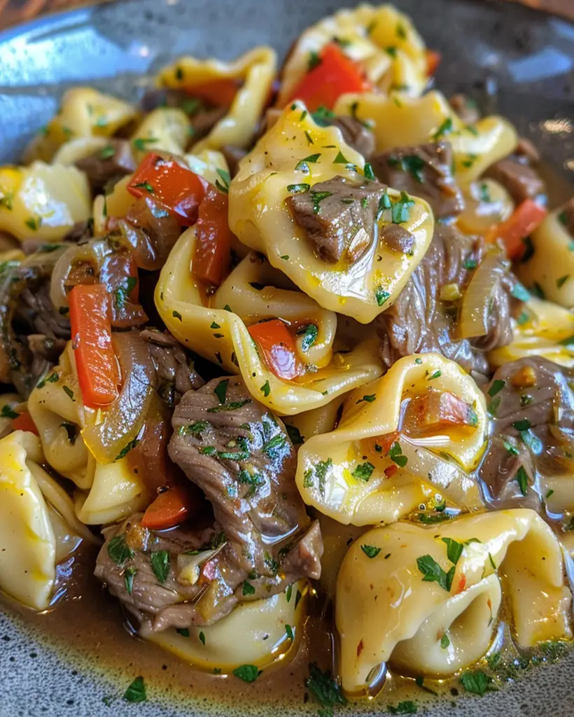 Tortellini mit Cheesesteak in cremiger Provolone-Soße