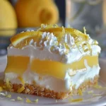 Fantastischer Zitronen-Lush mit frischen Zitronen und cremigem Topping